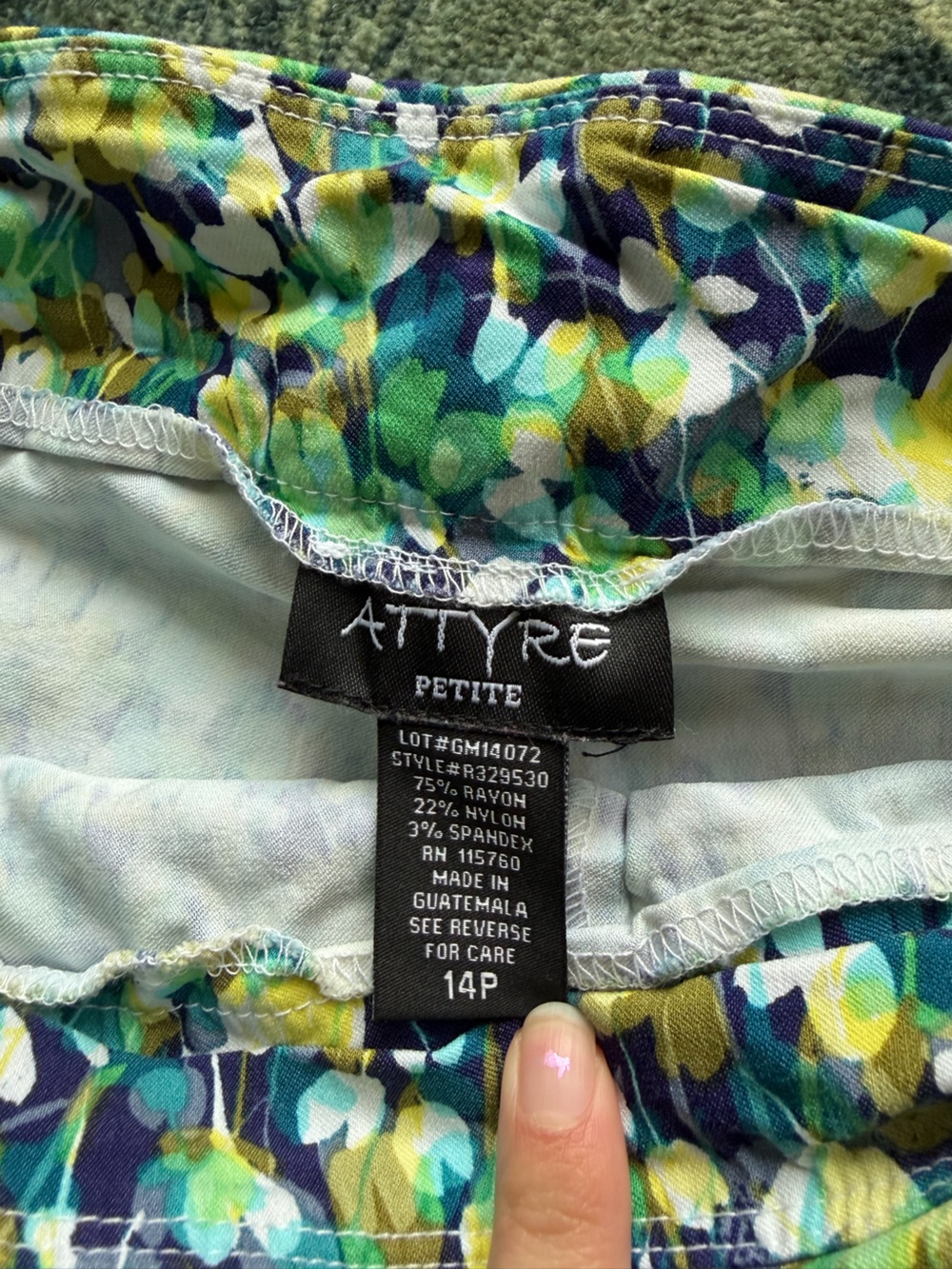 Attyre Floral Mini Stretch Skort Size 14P - Picture 4 of 4